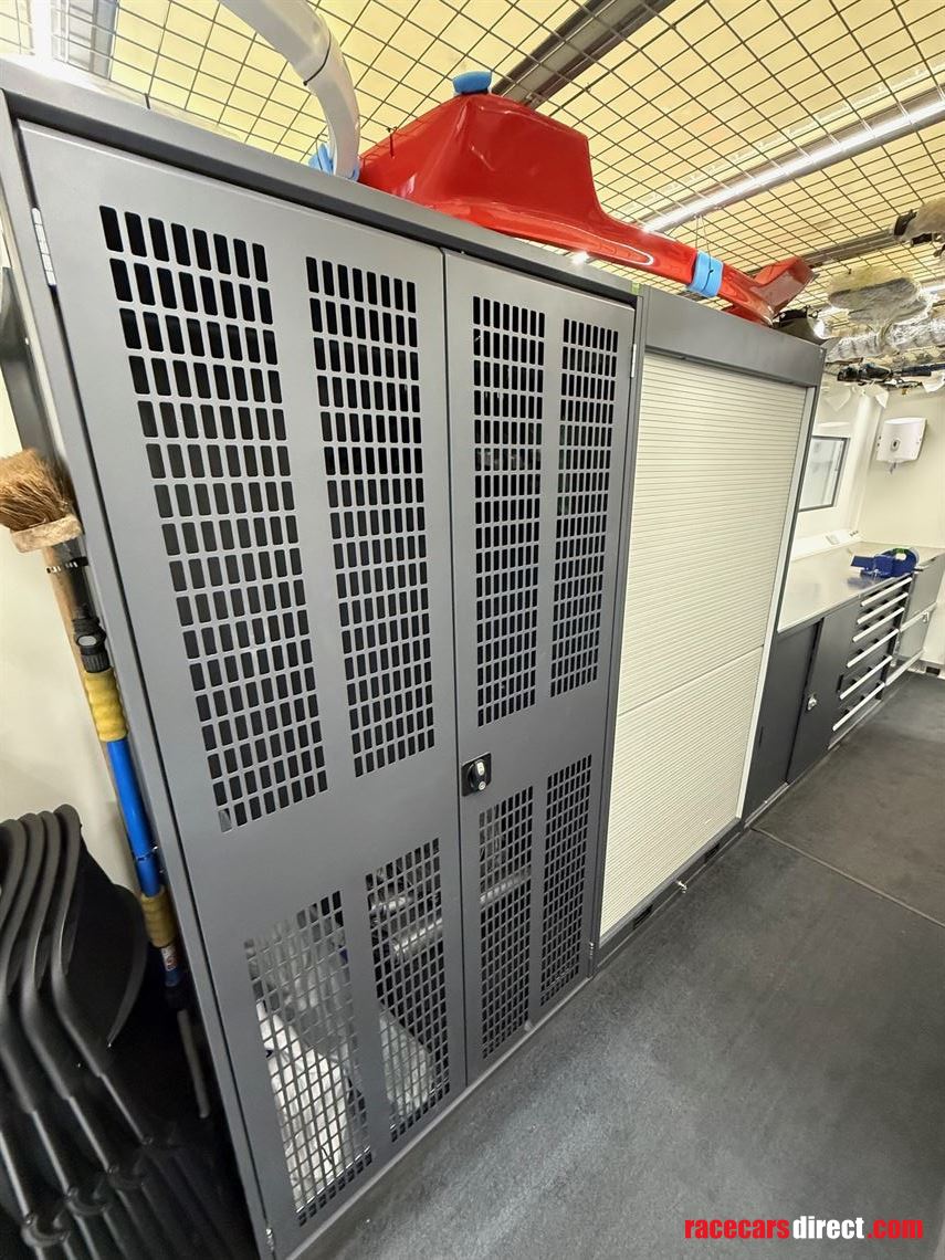 iveco-daily-72-180-rallyrace-support-van