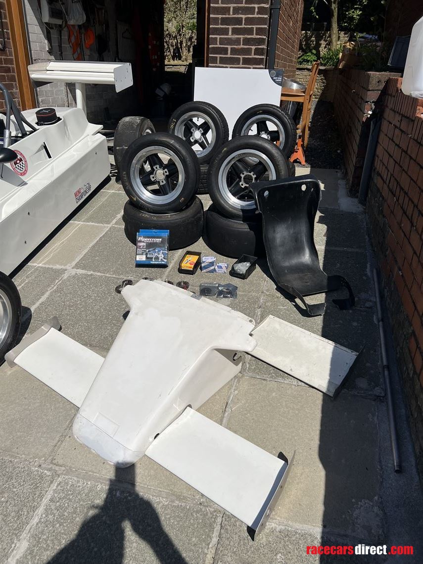 ff2000-van-diemen-rf82