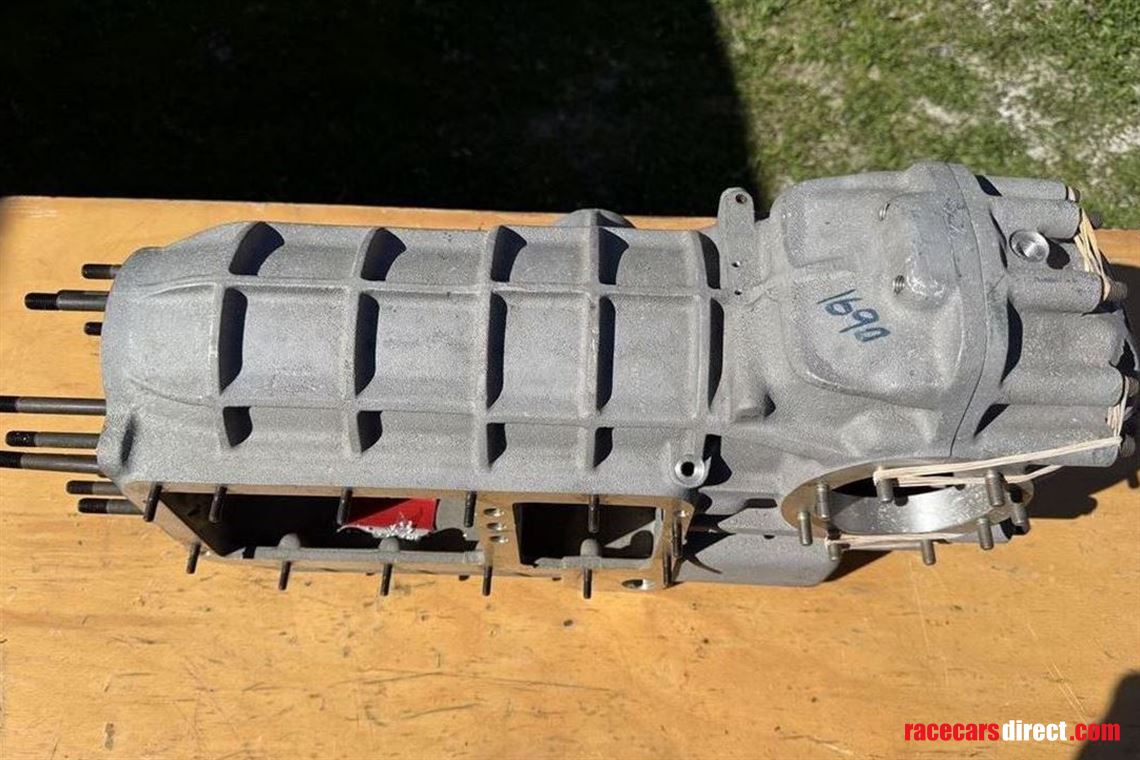 ferrari-365gtb4-daytona-transaxle-casting