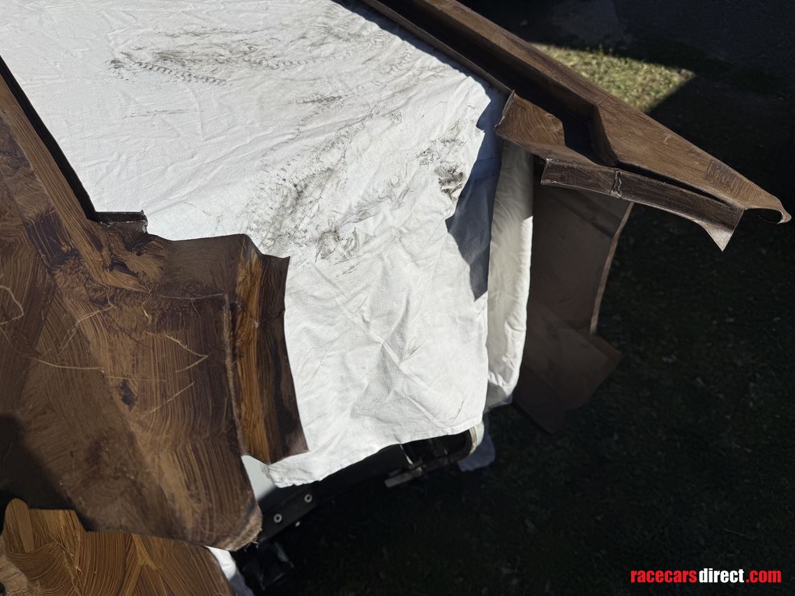 ferrari-365gtb4-daytona-front-wings