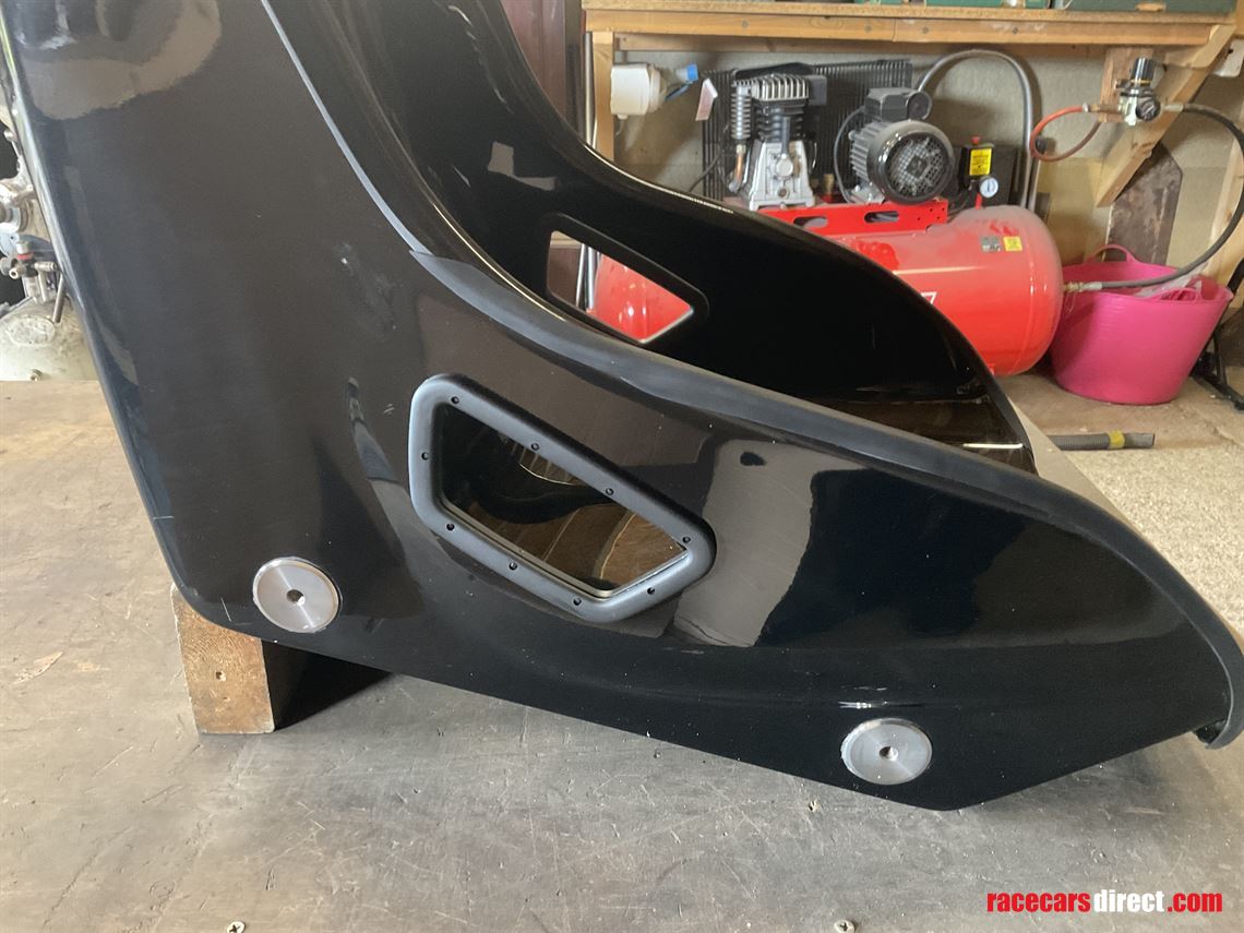 tillett-b6-screamer-seat