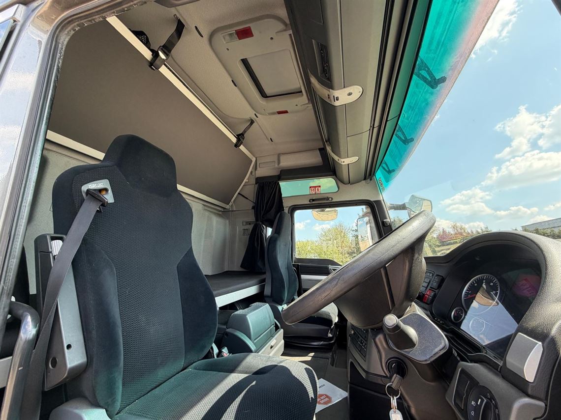 man-truck-trailer-and-awning