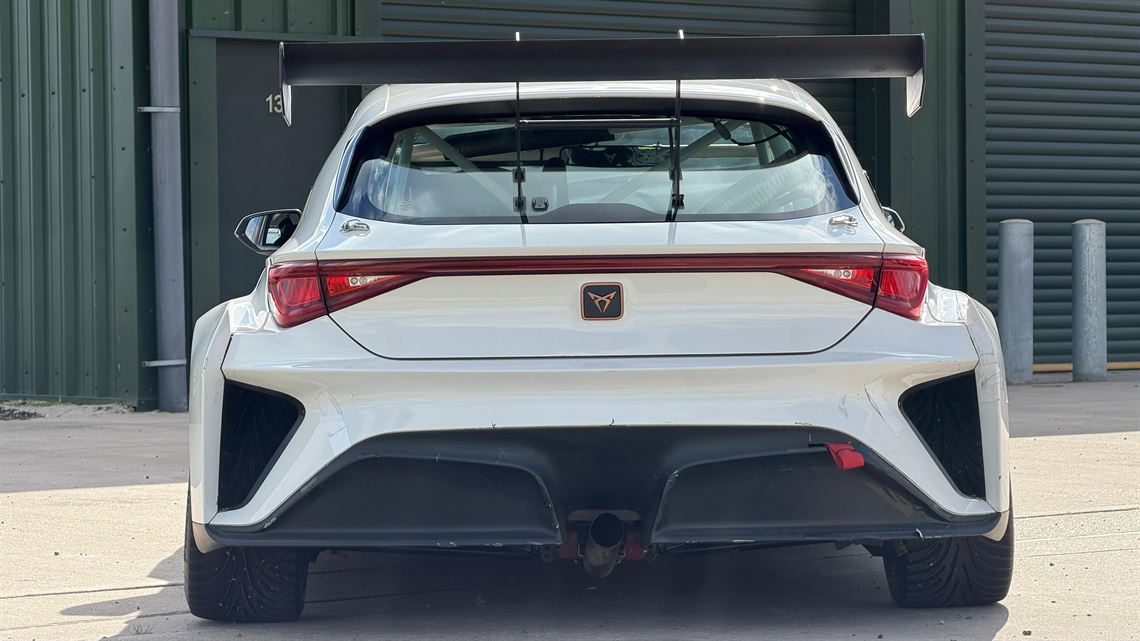 endurance-gen2-tcr-cupra-abs-low-mileage