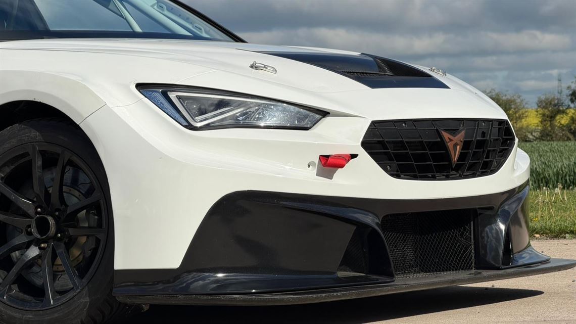 endurance-gen2-tcr-cupra-abs-low-mileage