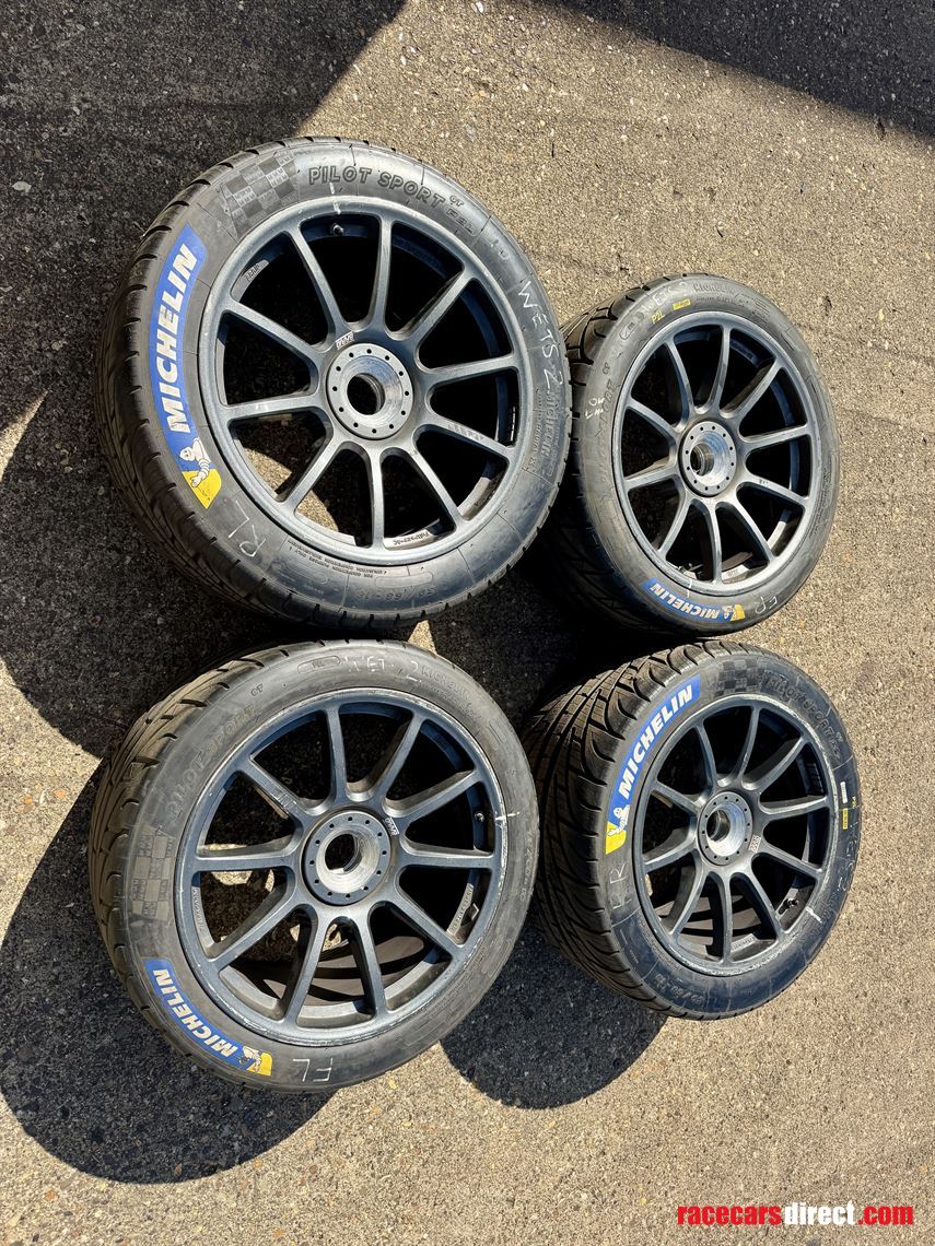 ligier-jsp4-spare-wheels-with-wets