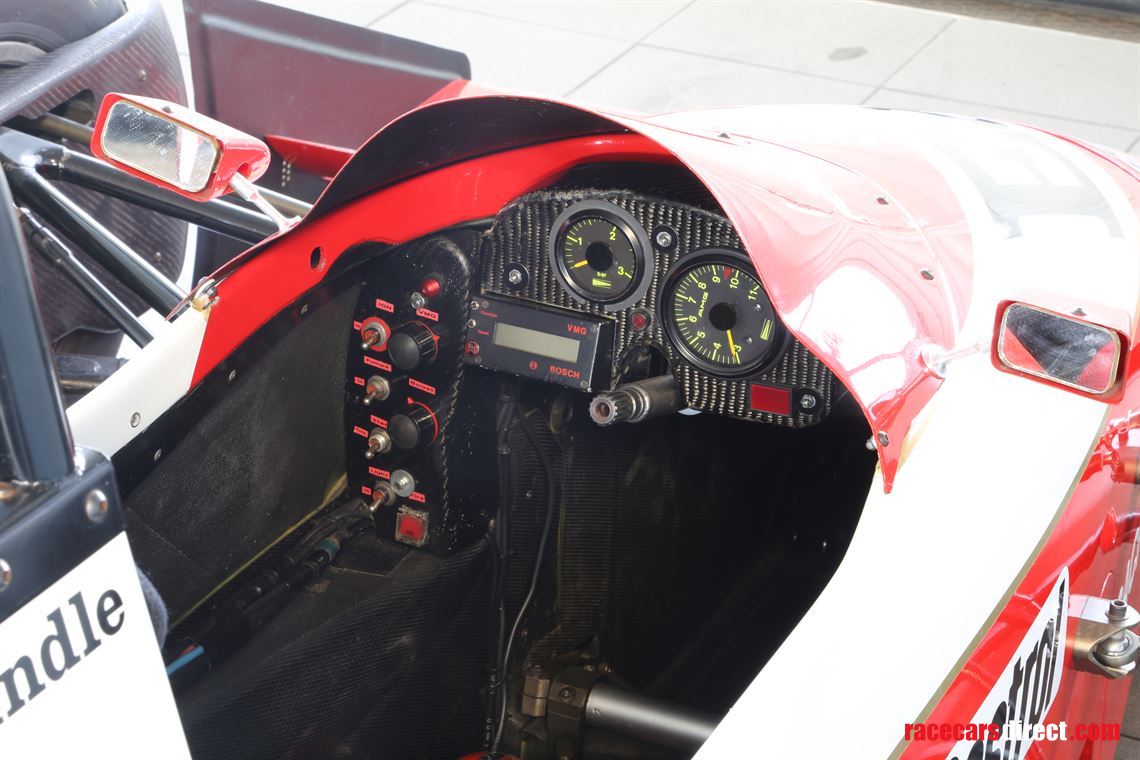 zakspeed-871-formula-1-car-from-1987-brundle