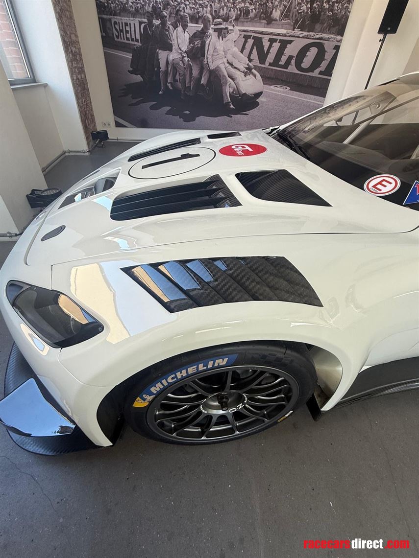 maserati-granturismo-mc-gt3-race-car-rare-1-o