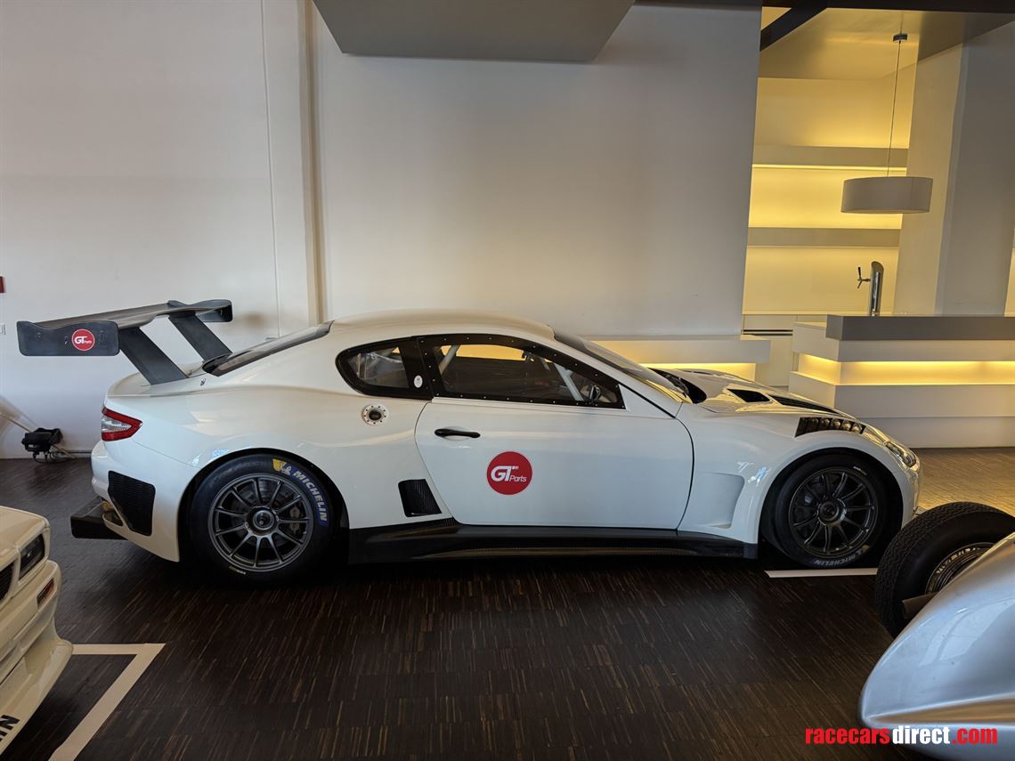 maserati-granturismo-mc-gt3-race-car-rare-1-o