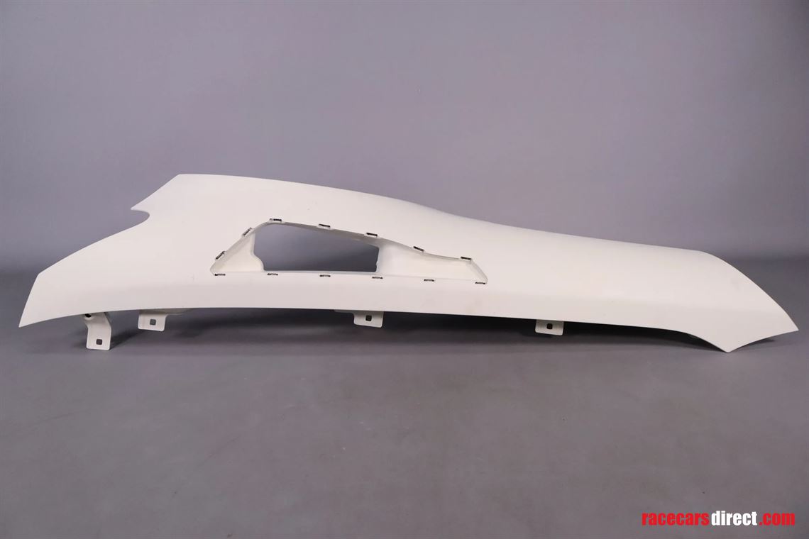 mercedes-amg-gtr-pro-front-fender-right