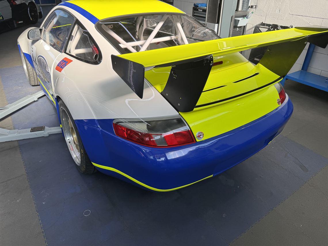 porsche-996-gt3rs-racecar