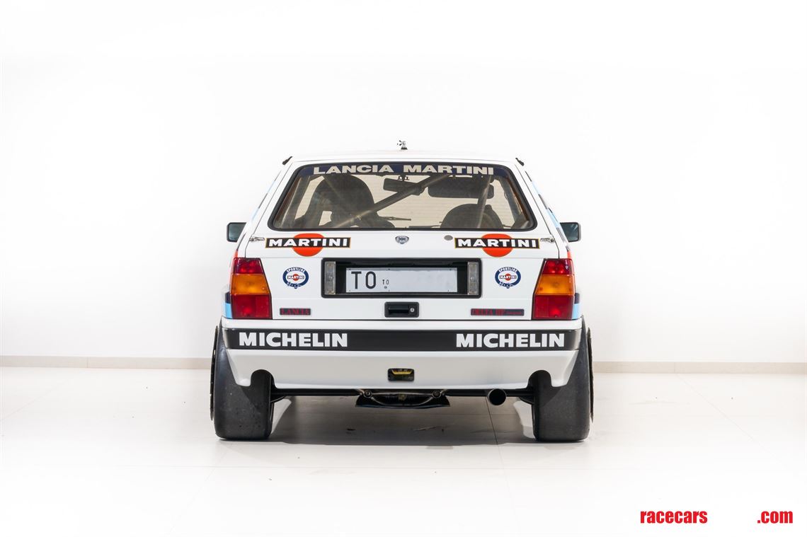 1989-lancia-delta-integrale-8v-gra-martini-ex