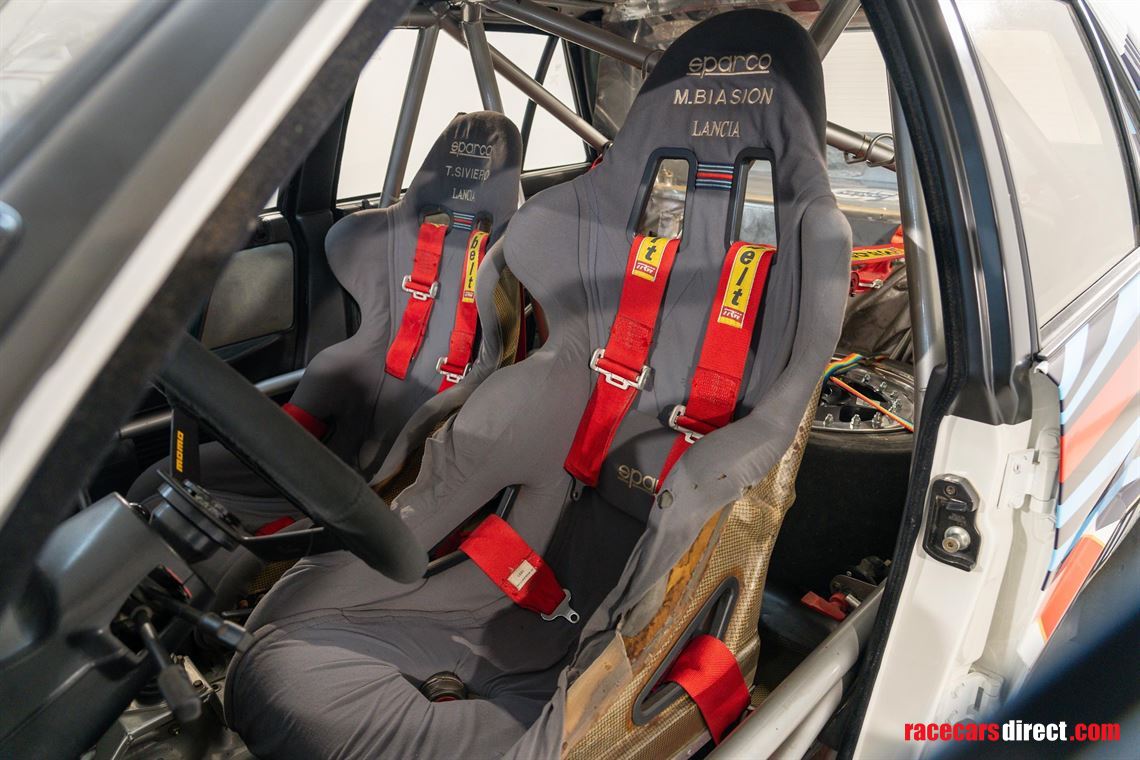 1989-lancia-delta-integrale-8v-gra-martini-ex