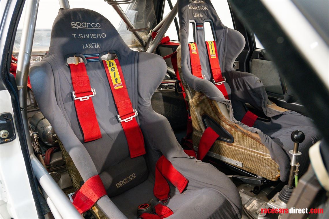 1989-lancia-delta-integrale-8v-gra-martini-ex