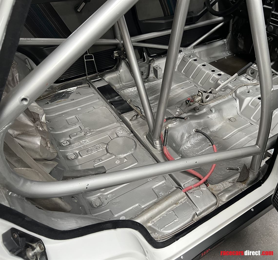 1989-lancia-delta-integrale-8v-gra-martini-ex