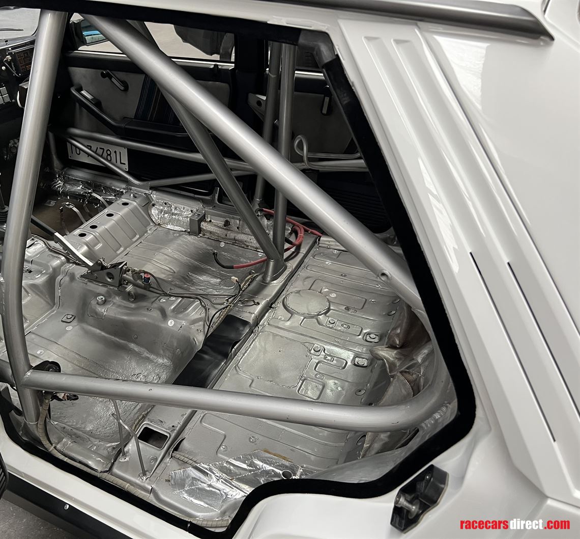 1989-lancia-delta-integrale-8v-gra-martini-ex