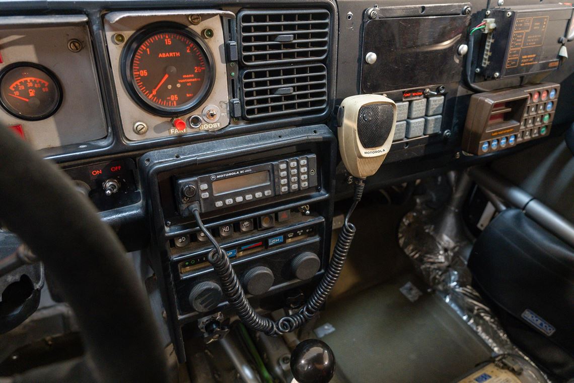 1989-lancia-delta-integrale-8v-gra-martini-ex