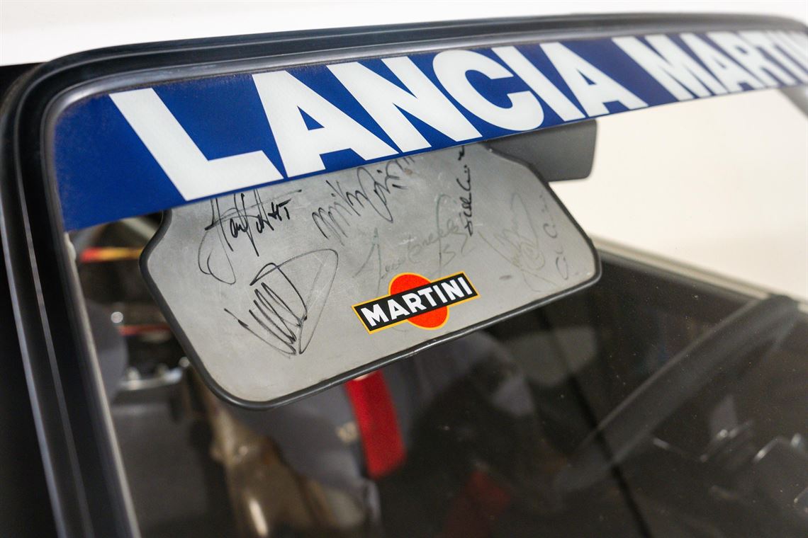 1989-lancia-delta-integrale-8v-gra-martini-ex