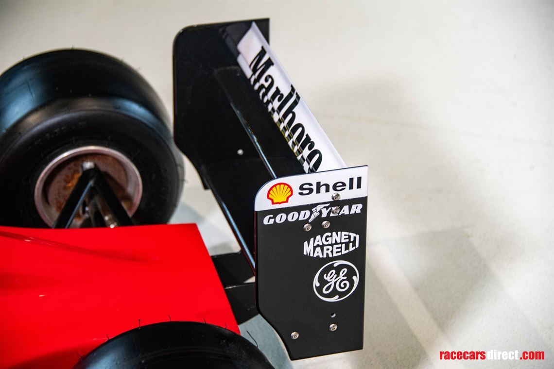 formula-1-wind-tunnel-model-large-scale-125