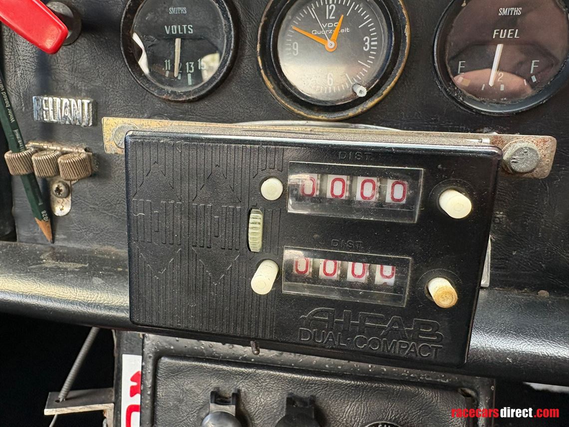 1967-reliant-scimitar-gt-se4a