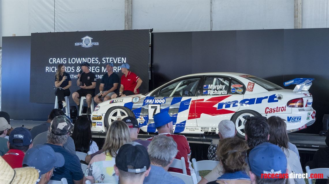 holden-vt-commodore-v8-supercar-greg-murphy