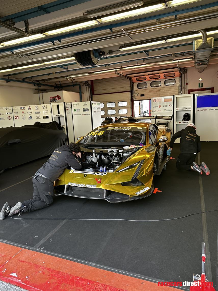 lamborghini-huracan-super-trofeo-evo2