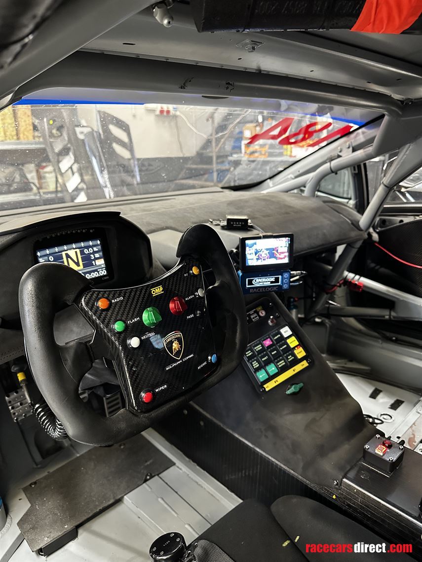 lamborghini-huracan-super-trofeo-evo2