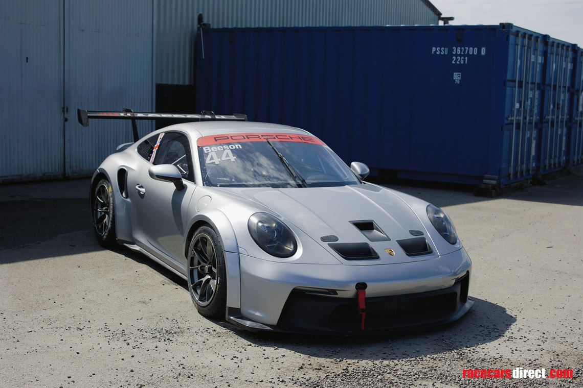 2025-porsche-carrera-cup-car-with-abs