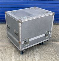 oakley-engine-flight-case