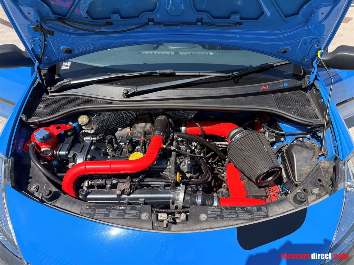 renault-clio-cup-roadtrack-car-500bhp