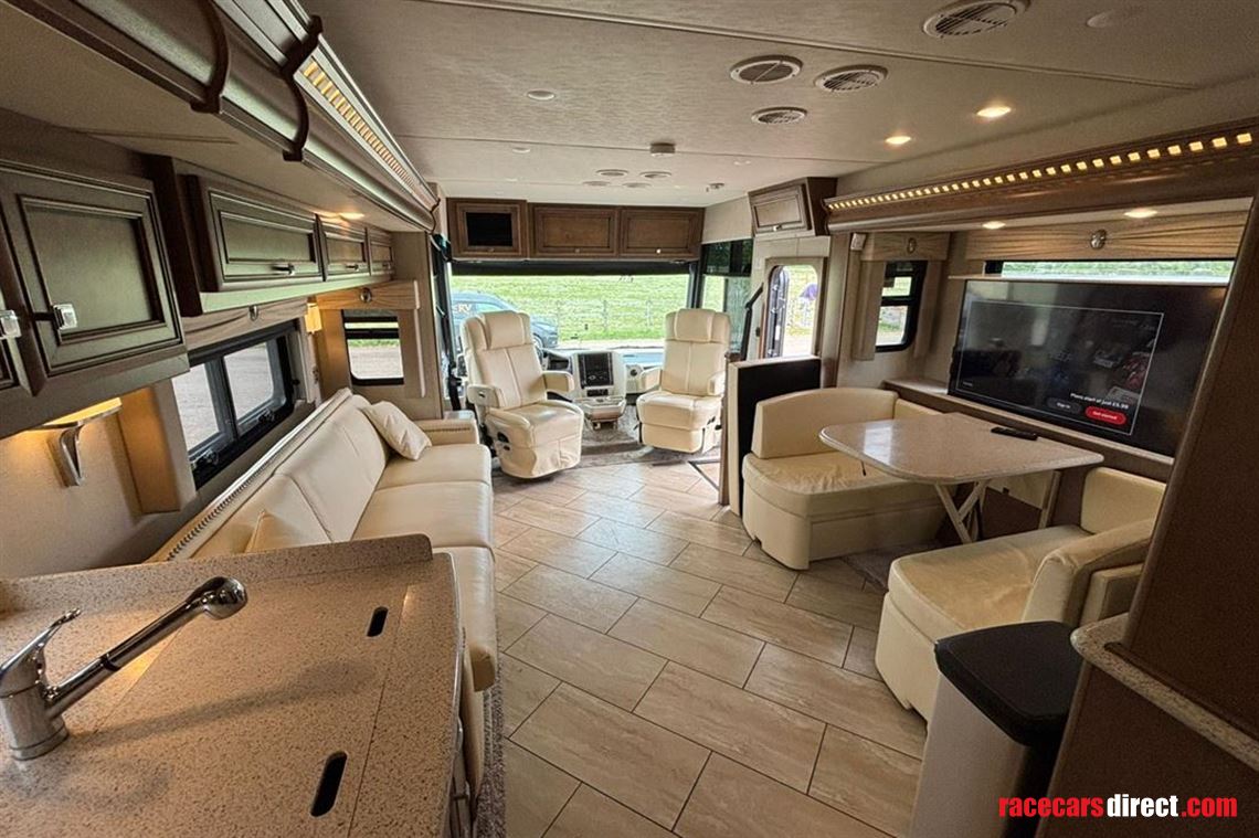 newmar-baystar-american-motorhome