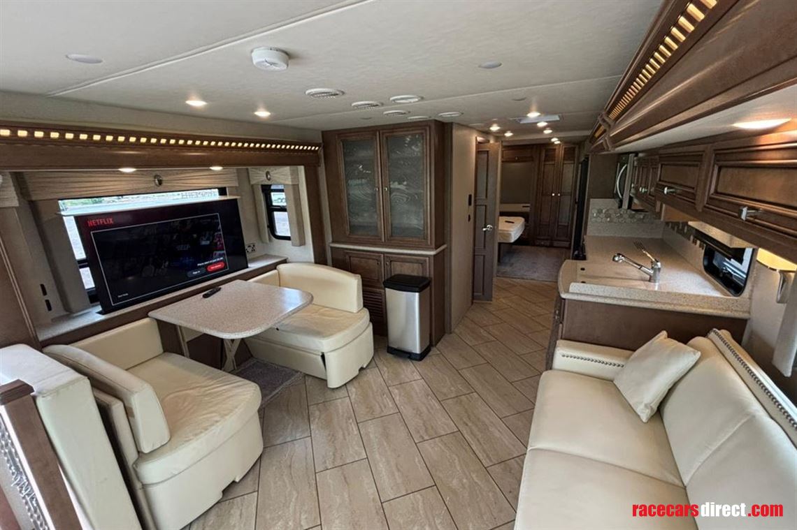 newmar-baystar-american-motorhome