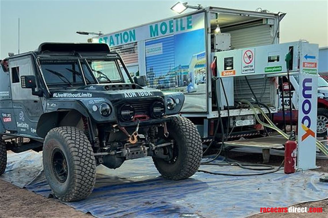 rally-land-rover-defender-desert-raceoff-road