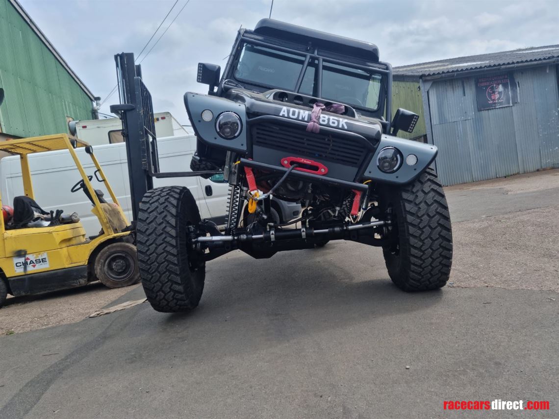rally-land-rover-defender-desert-raceoff-road