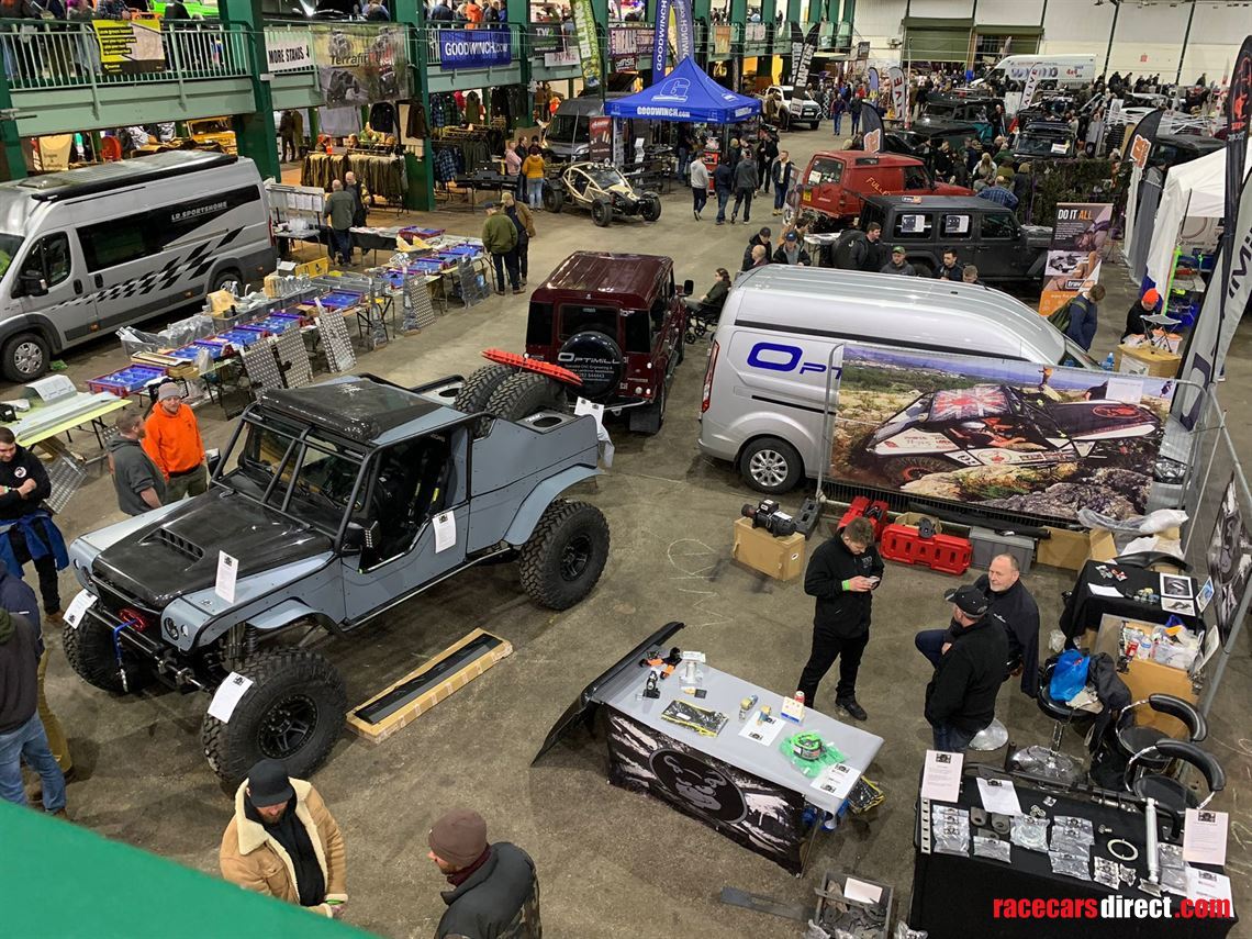 rally-land-rover-defender-desert-raceoff-road
