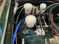 1964-triumph-tr4-fia-race-car