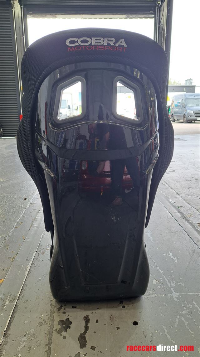 fia-cobra-race-seat