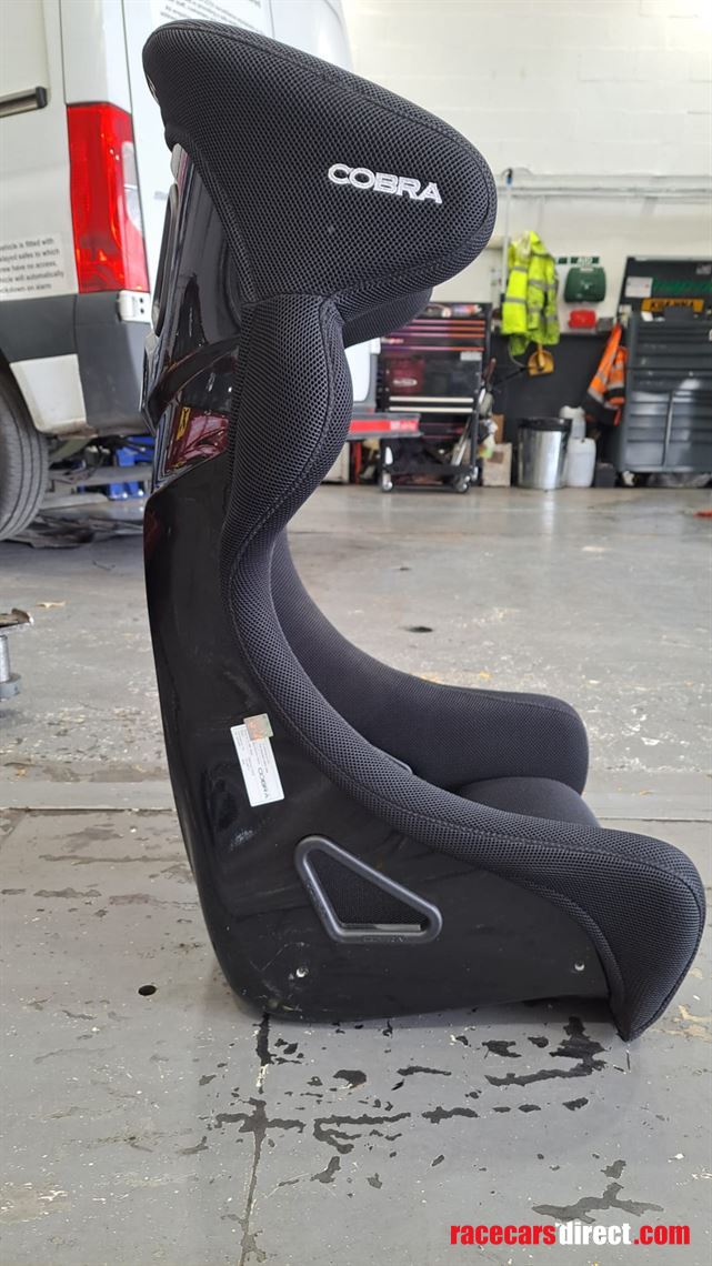 fia-cobra-race-seat