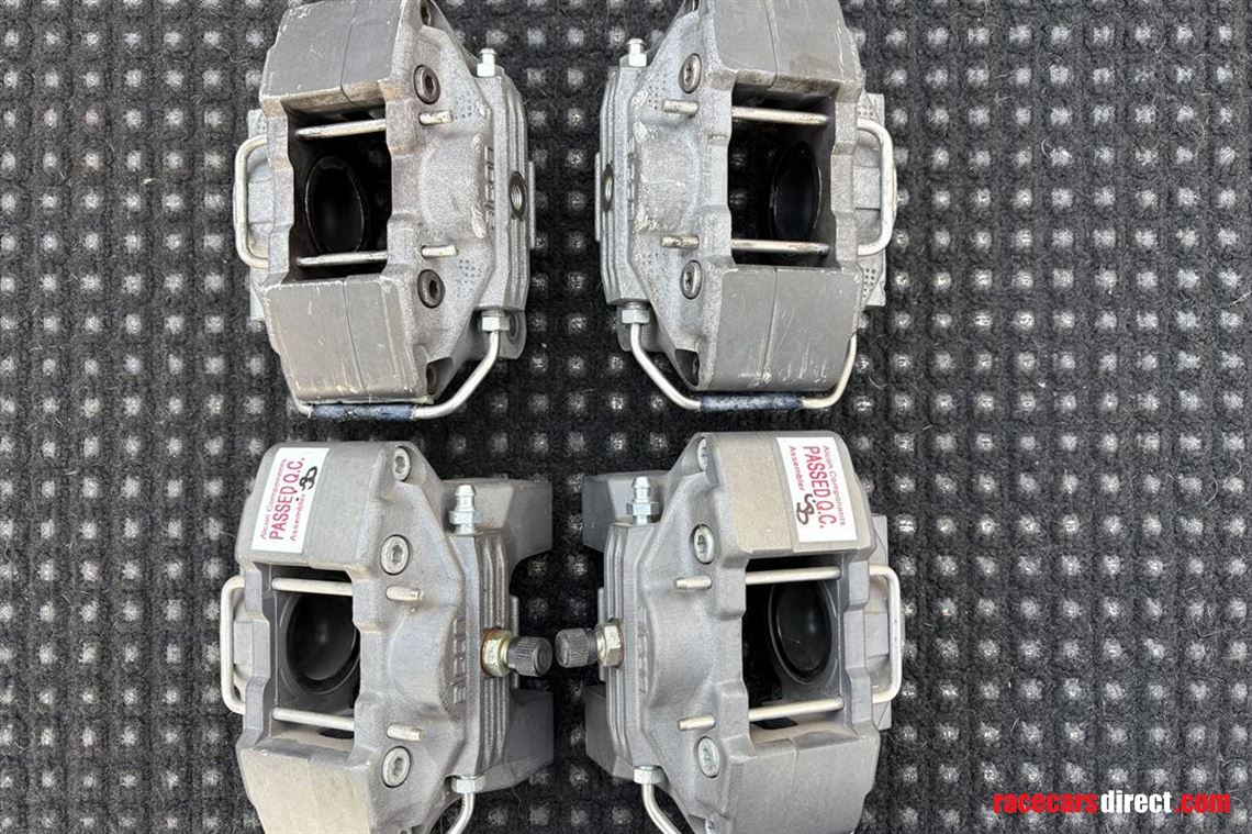 renault-sport-2-piston-calipers-clio-megane-k
