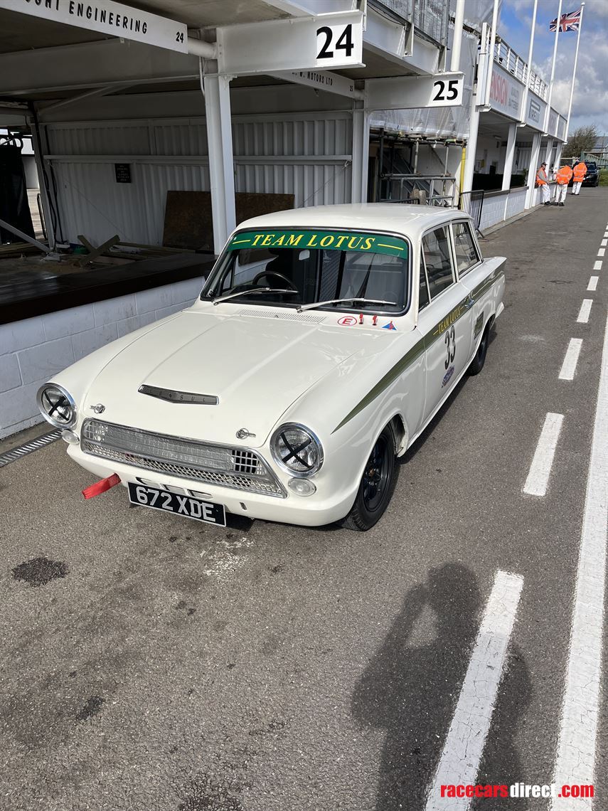 ford-lotus-cortina-mk1-race-car