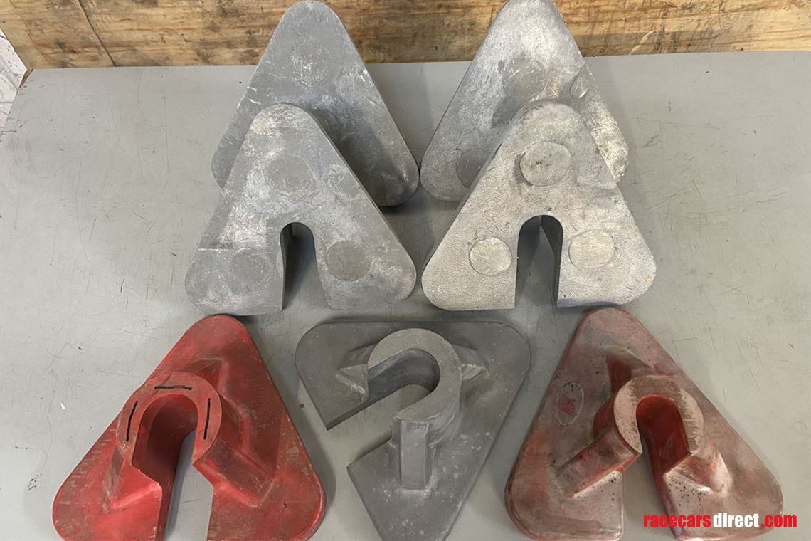 airjack-skates-cast-original-5-plus-the-resin