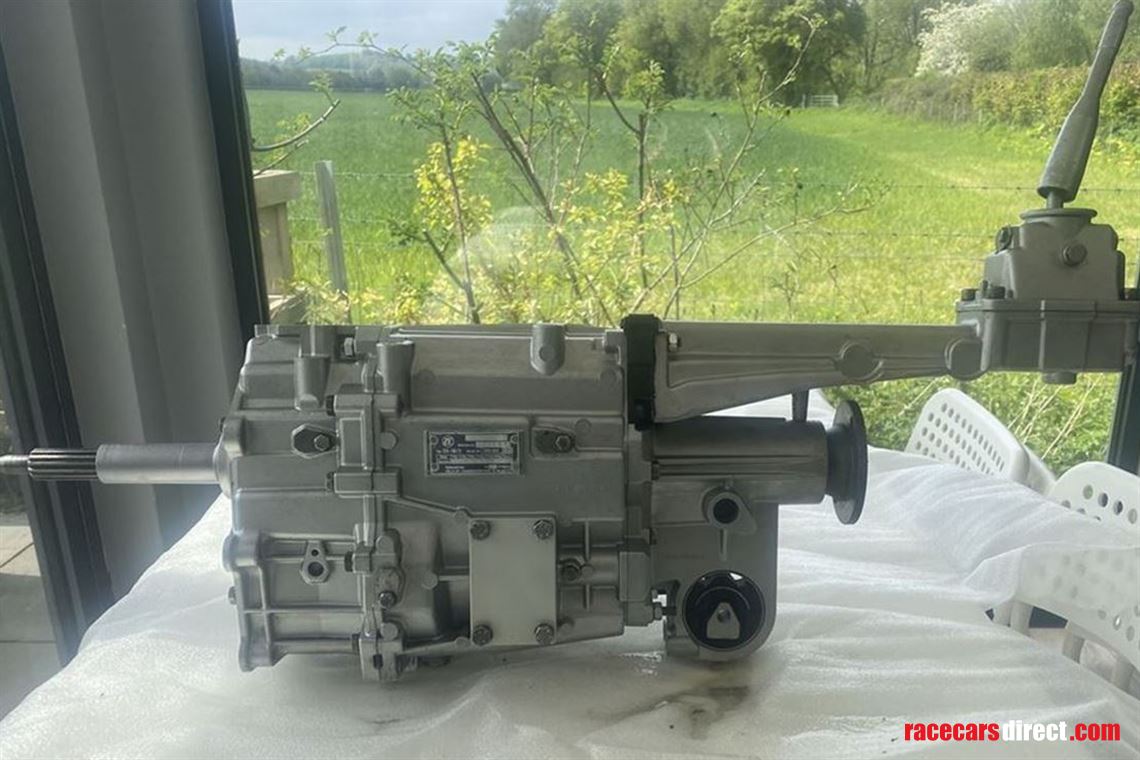 zf-s5-183-dogleg-5-speed-gearbox--fresh-rebui