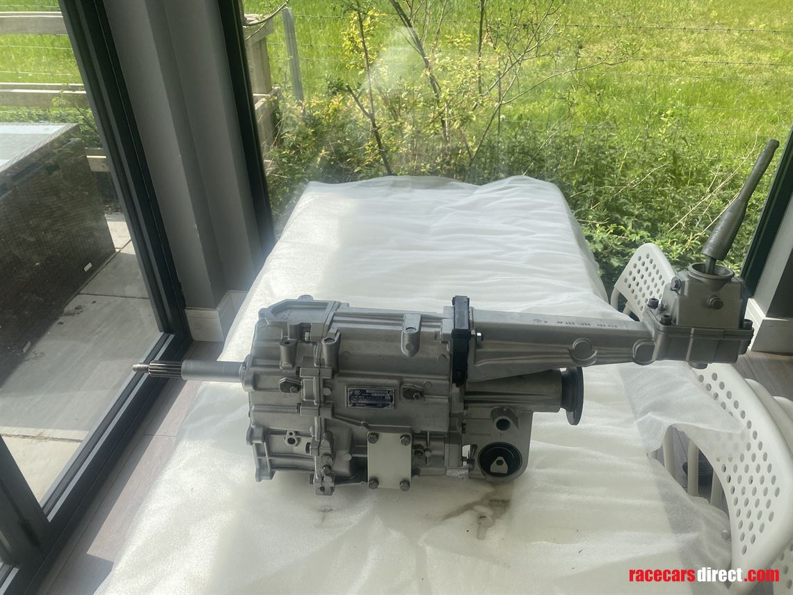 zf-s5-183-dogleg-5-speed-gearbox--fresh-rebui