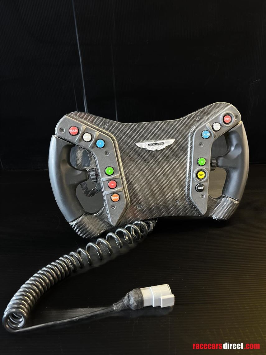 pieces-en-vente-aston-martin-vantage-gt4-17-a