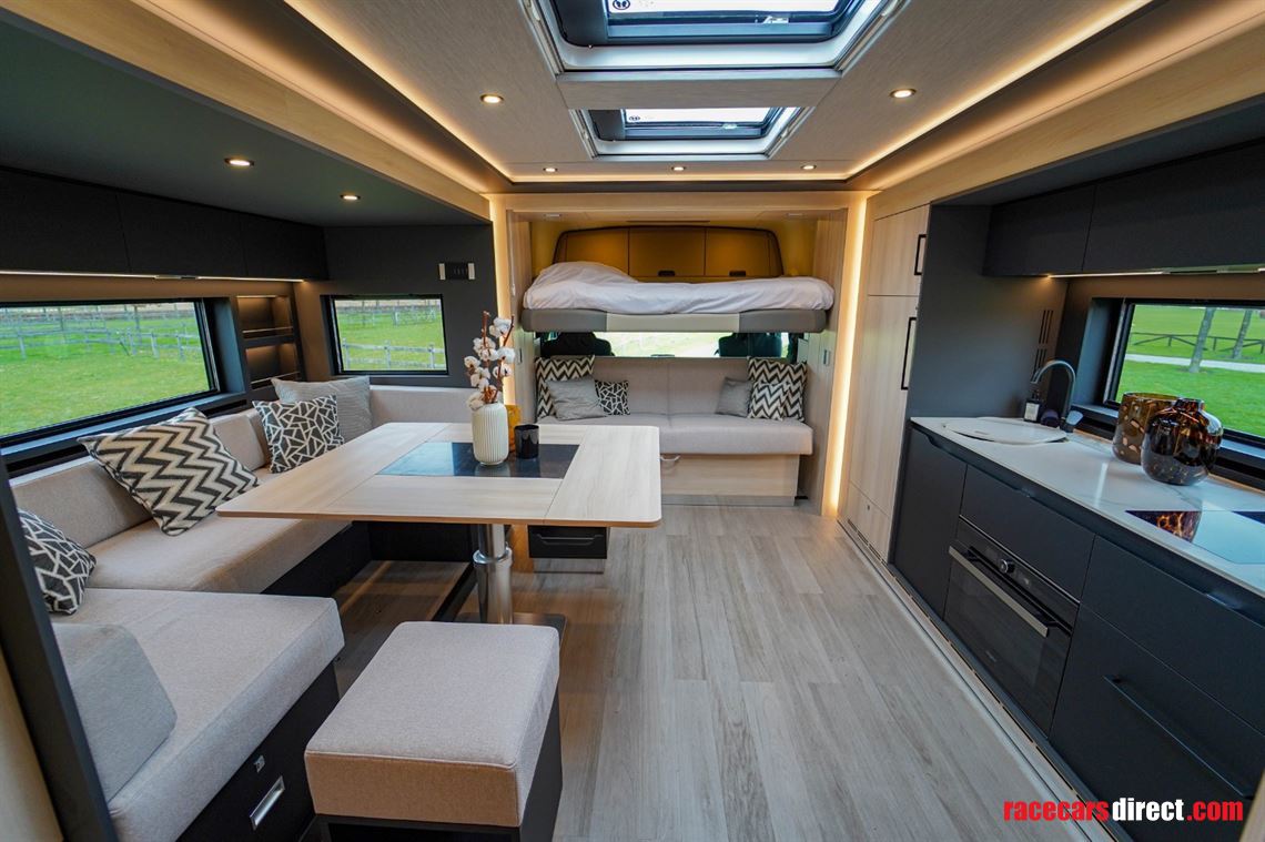 stx-motorhome---mercedes-benz-actros-triple-s