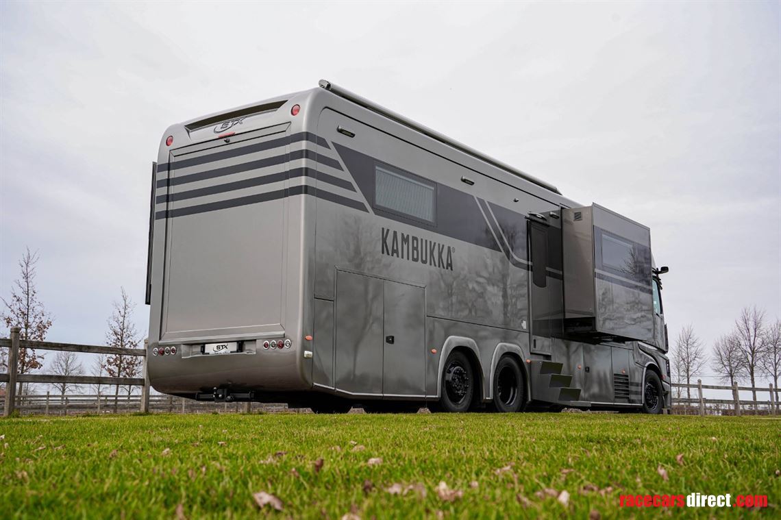 stx-motorhome---mercedes-benz-actros-triple-s