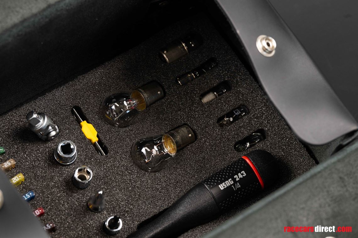 ferrari-enzo-toolkit