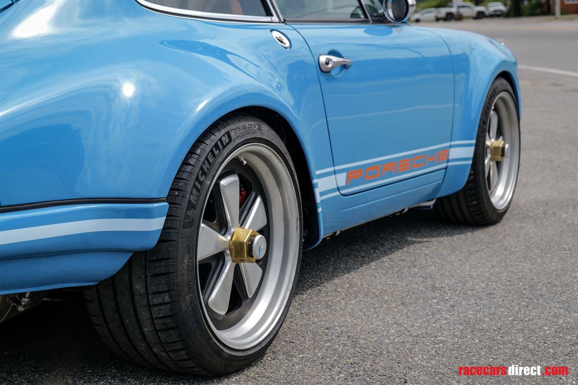 porsche-resto-mod-993-based