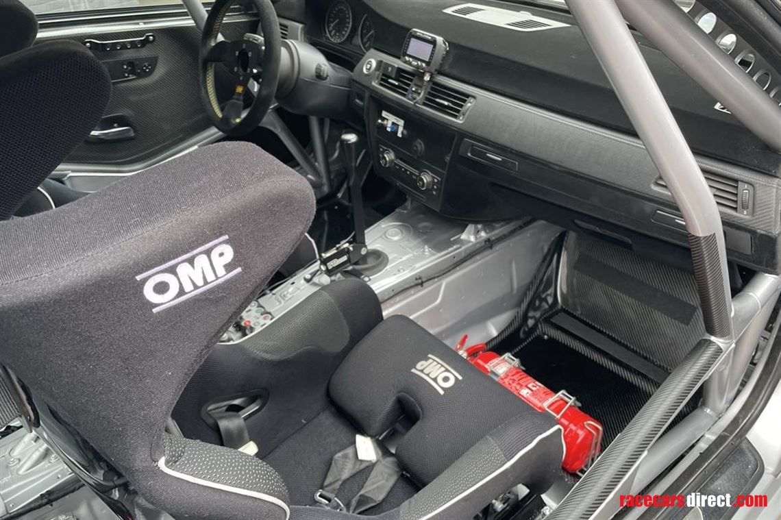 2x-bmw-e92-325i-cup