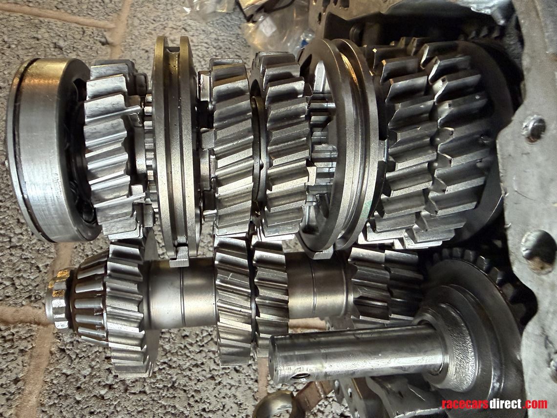 peugeot-rally-gearbox-diff