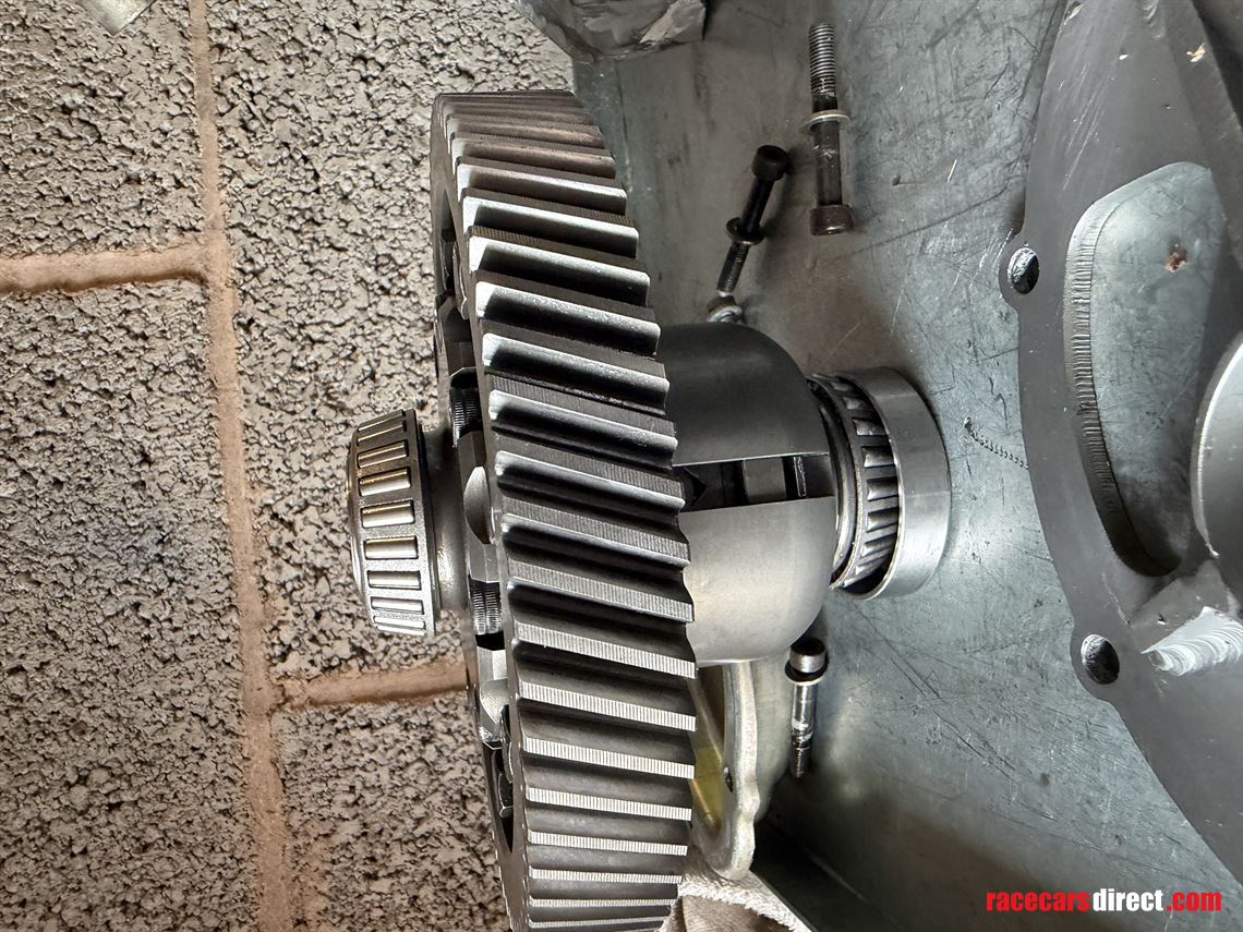 peugeot-rally-gearbox-diff